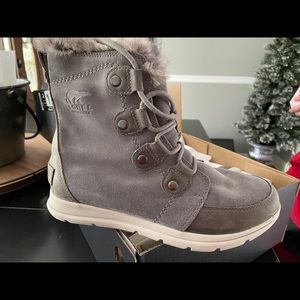 Sorel explorer Joan boots
